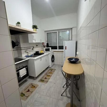 T1 Marques Pombal Вилла Лиссабон